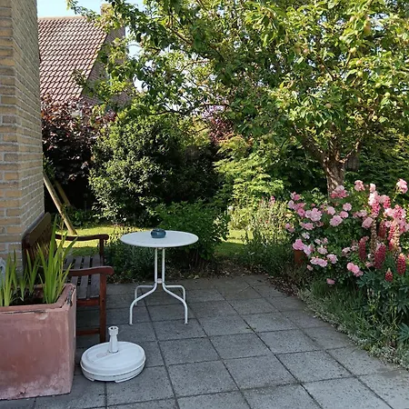 Michael, Aan Zee Vakantiehuis *