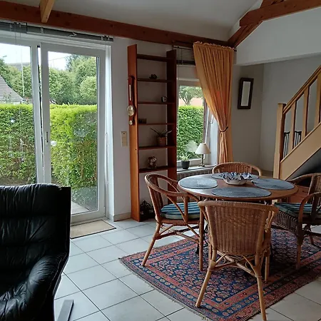 Michael, Aan Zee * De Haan